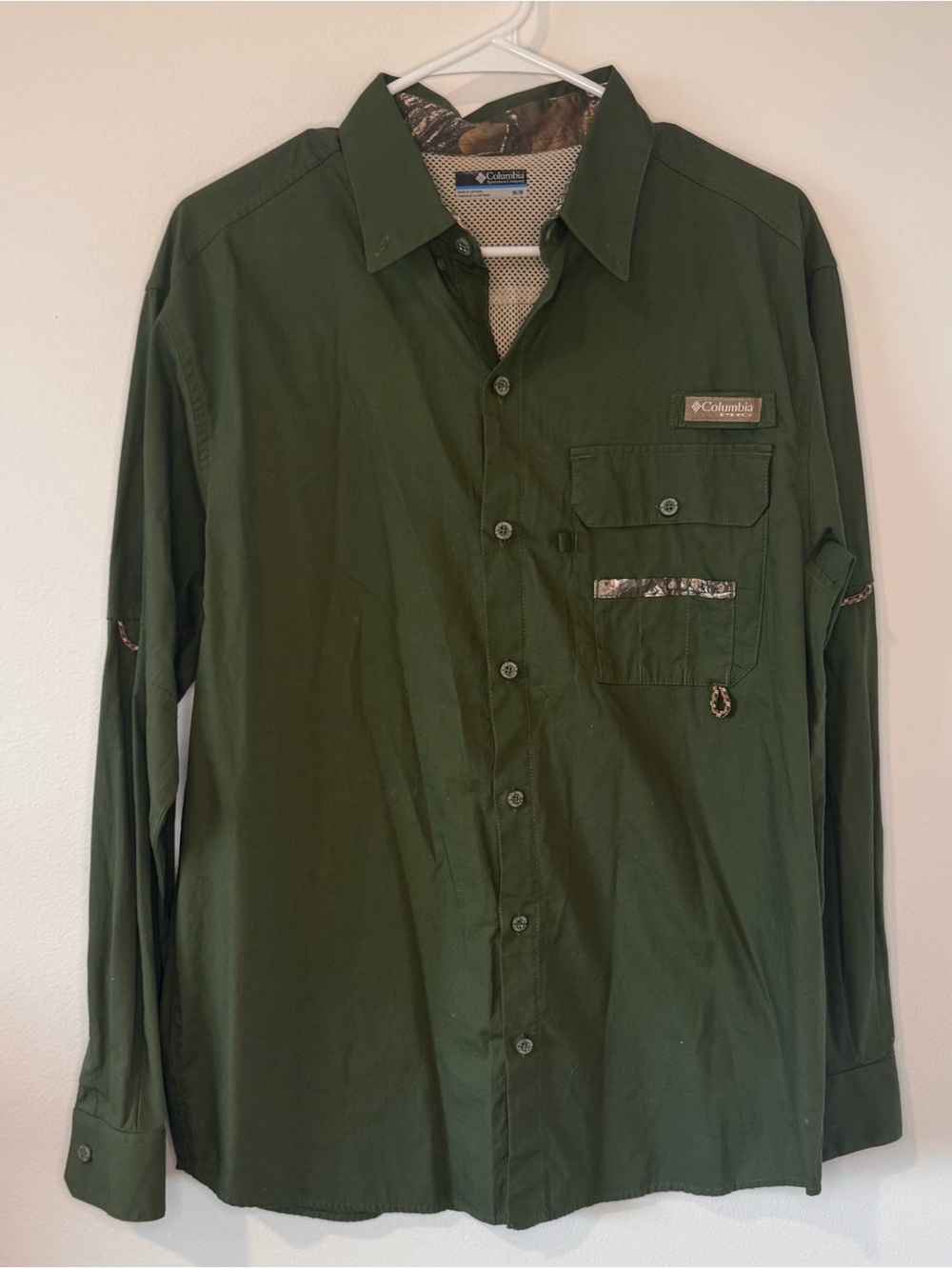 Columbia PHG Men’s M Green Camo Vented Hunting Shirt Long Sleeve